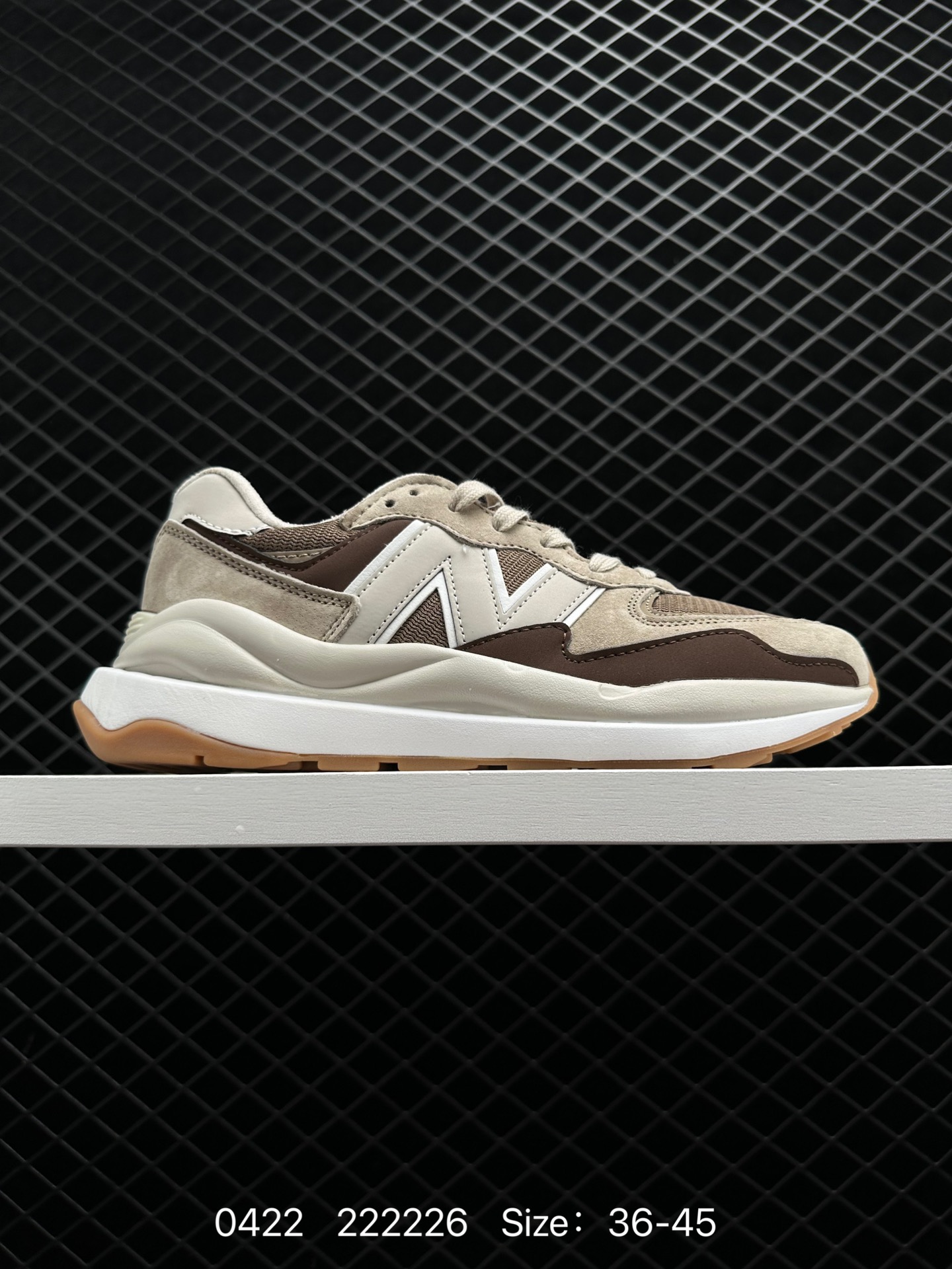 New Balance NB5740 New Balance NB5740